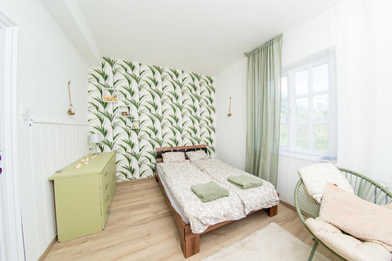 Budai Zoldovezet Kozpont, Apartmanhaz, Rendezvenykozpont Es Etterem Apartment *