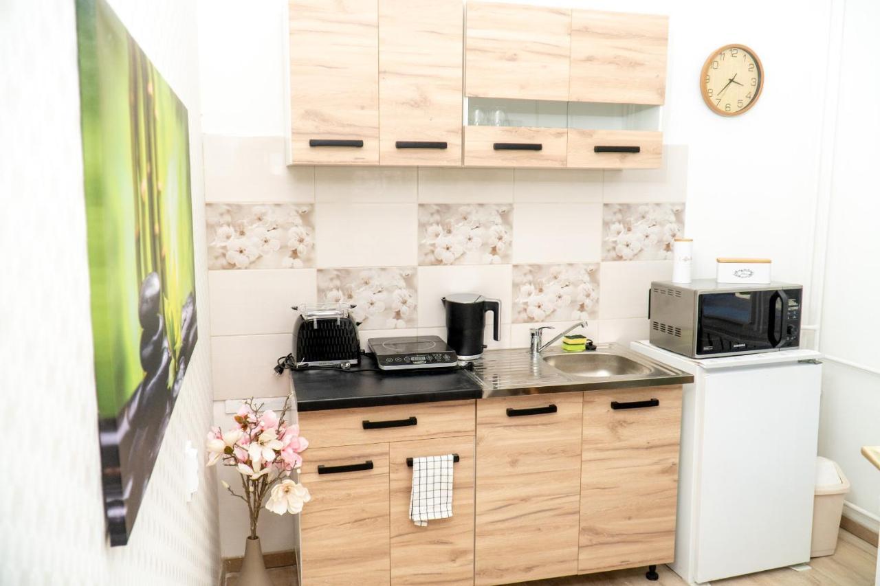 Budai Zoldovezet Kozpont, Apartmanhaz, Rendezvenykozpont Es Etterem Apartment
